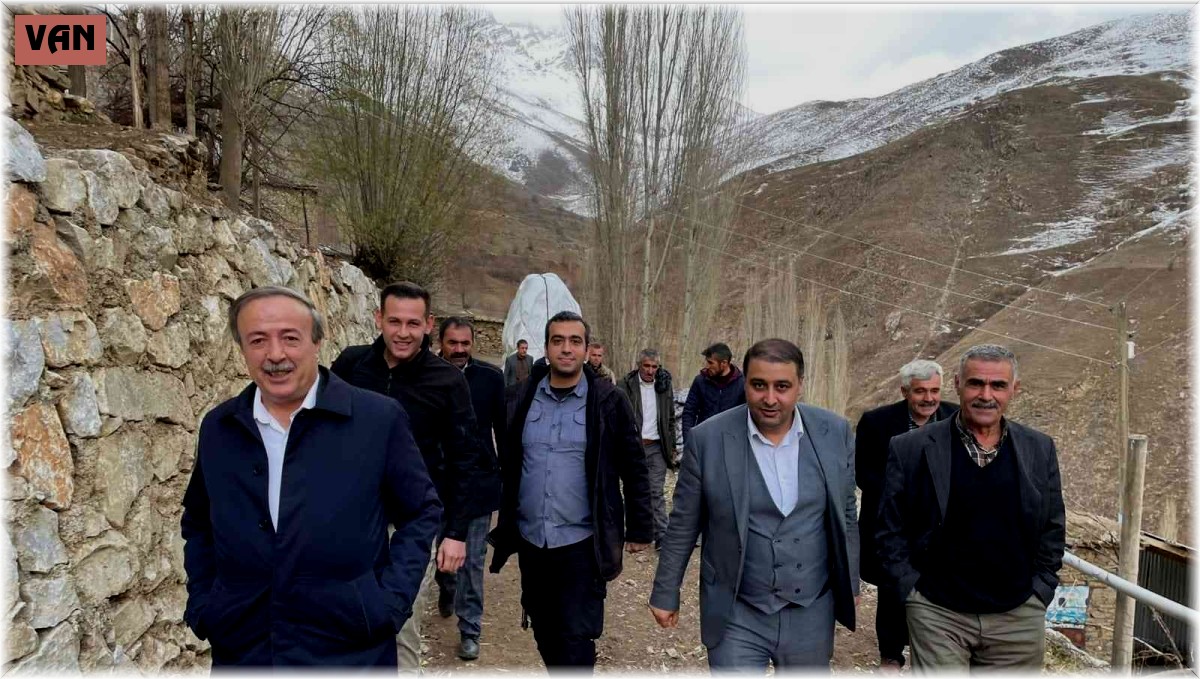 Başkan Sabırlı ve Arvas kapı kapı dolaşıyor