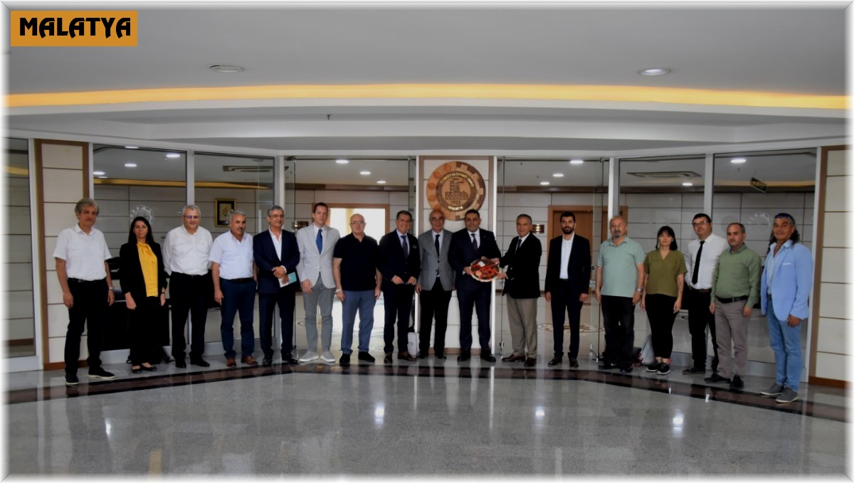Başkan Sadıkoğlu: "İhracat ürünlerinde 'Malatya Kayısısı' adının kullanılmasını rica ediyoruz"