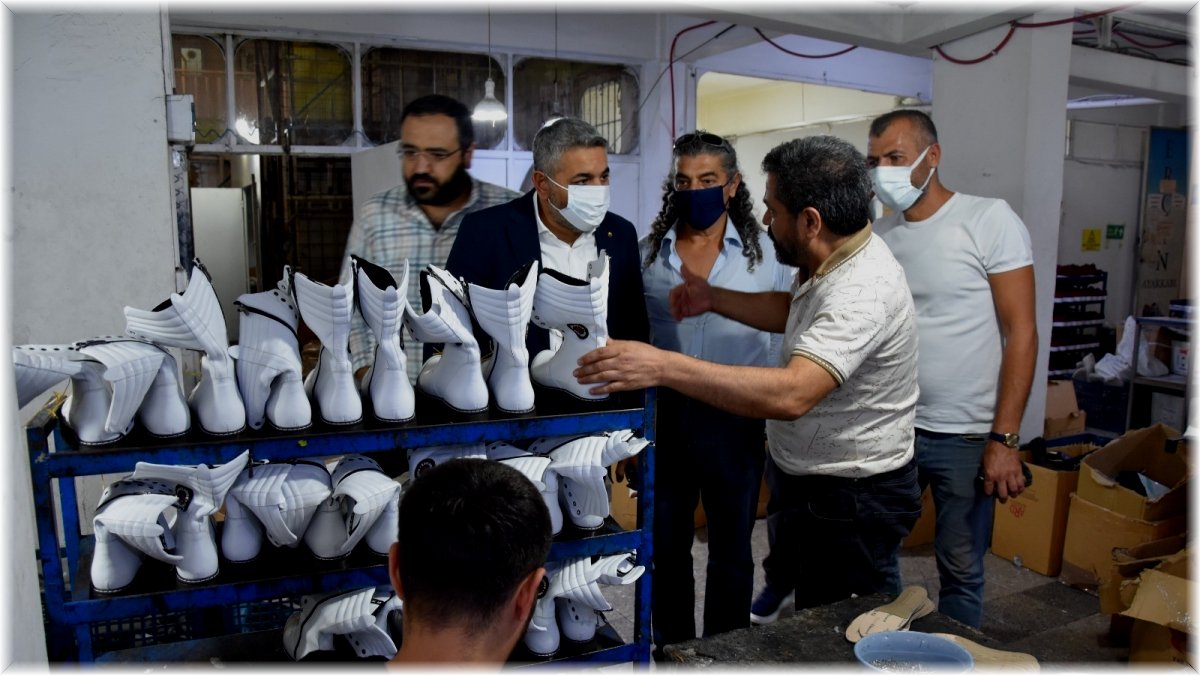 Başkan Sadıkoğlu: “Küçük ölçekli firmaların büyümesinin önünü açtık”