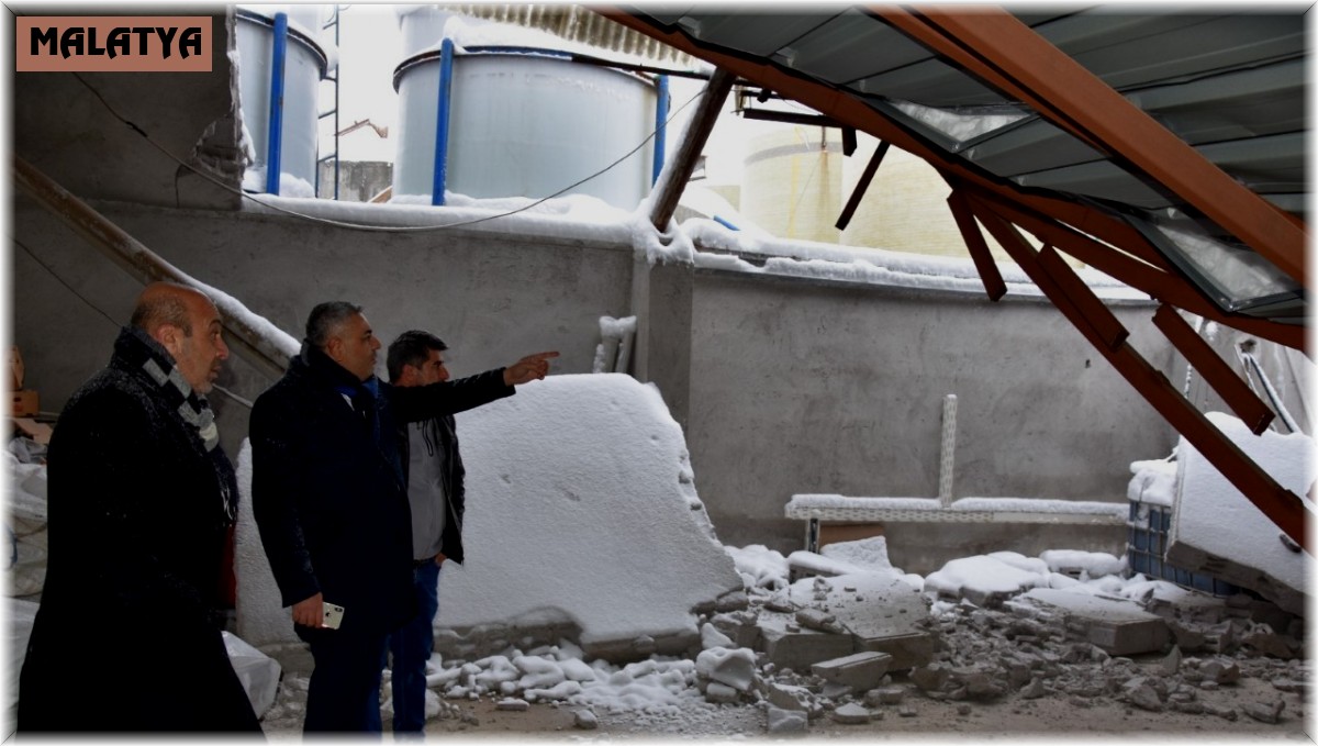 Başkan Sadıkoğlu'ndan, esnafa geçmiş olsun ziyareti