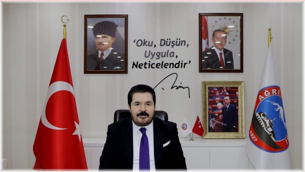 Başkan Sayan'dan 29 Ekim Cumhuriyet Bayramı mesajı