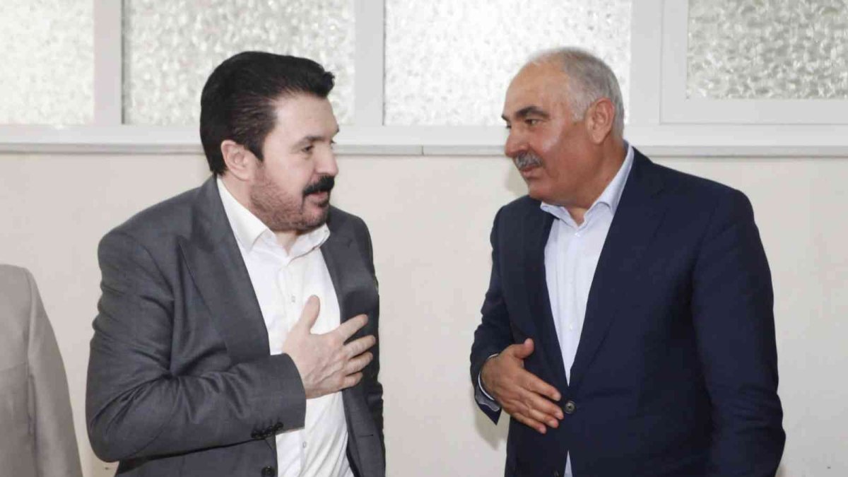 Başkan Sayan, Uçar ailesine taziye ziyaretinde bulundu