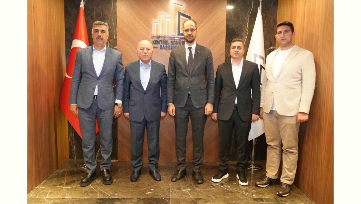 Başkan Sekmen'den kentsel dönüşüm mesaisi