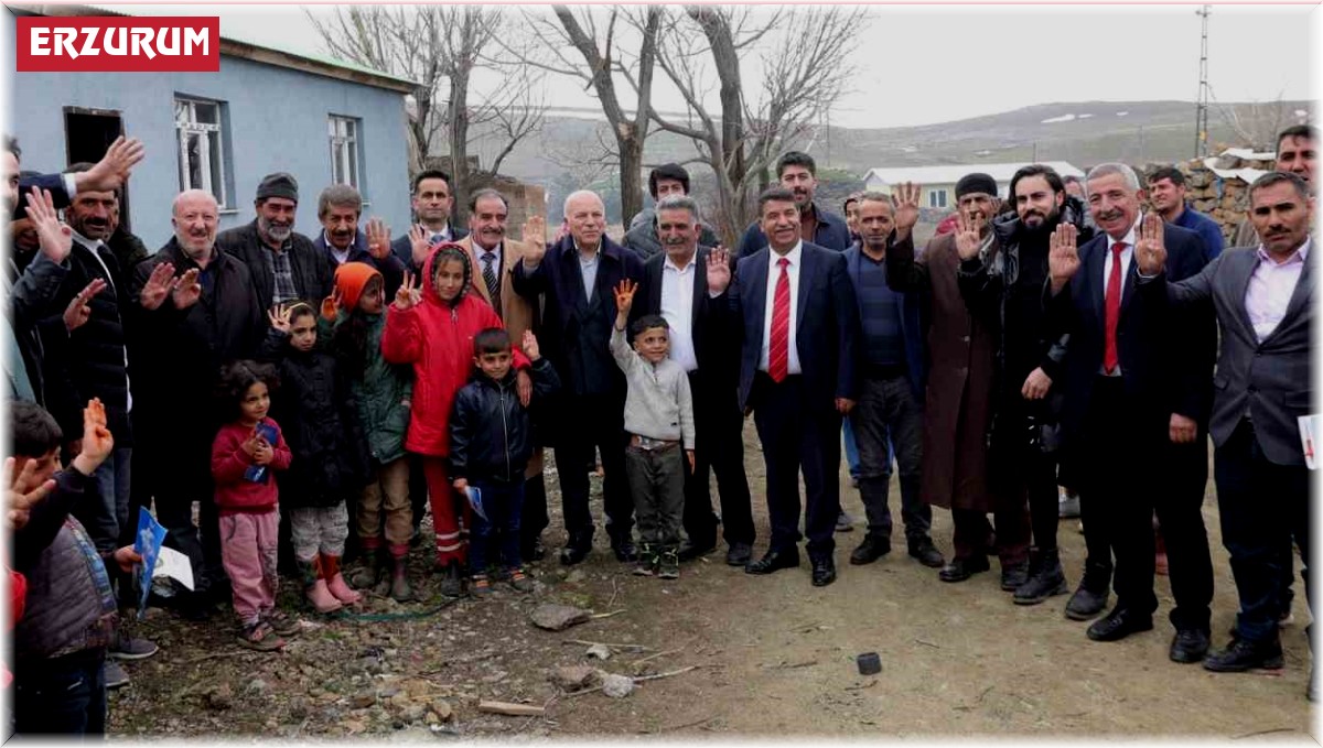 Başkan Sekmen Tekman'a çıkarma yaptı