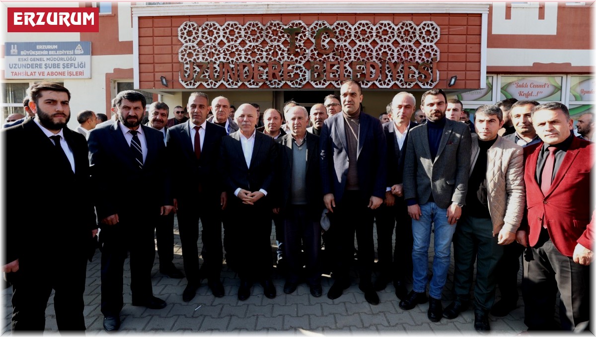 Başkan Sekmen Uzundere'ye çıkarma yaptı