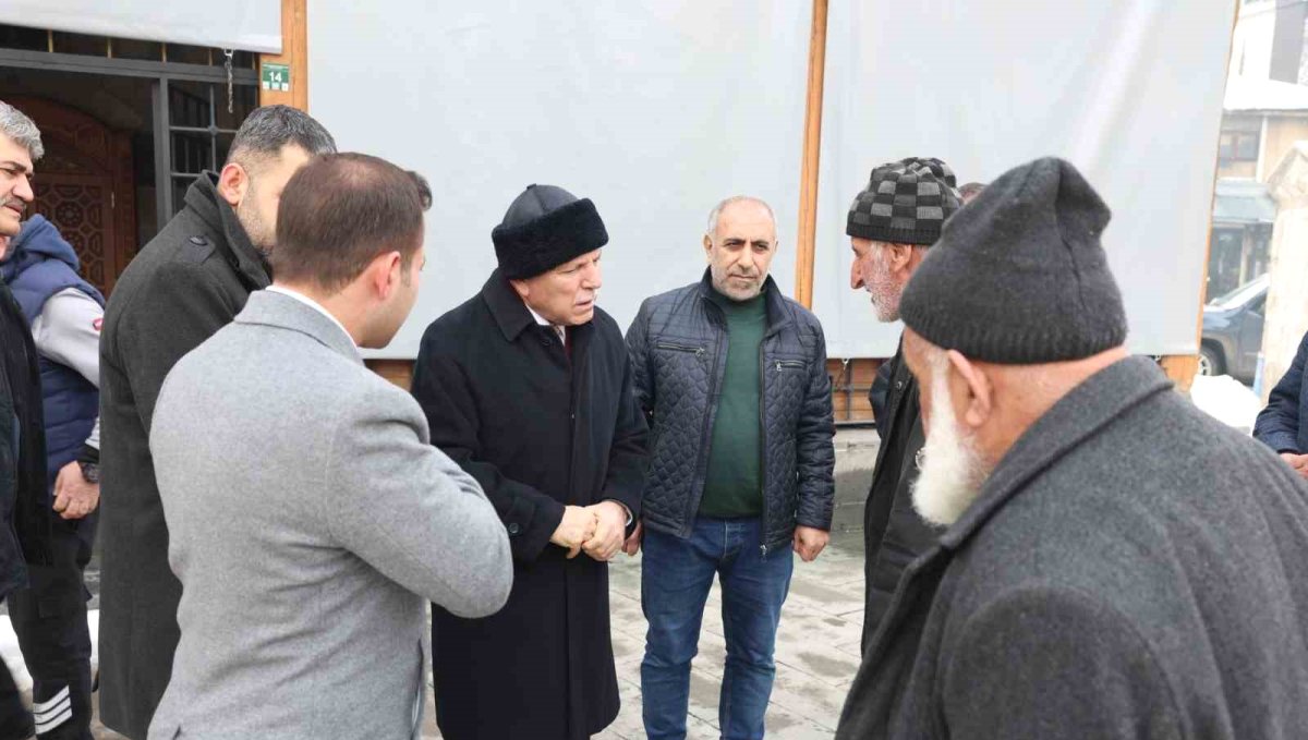 Başkan Sekmen: "Vatandaşımızın sıcak sohbetleri bizim için paha biçilemez"