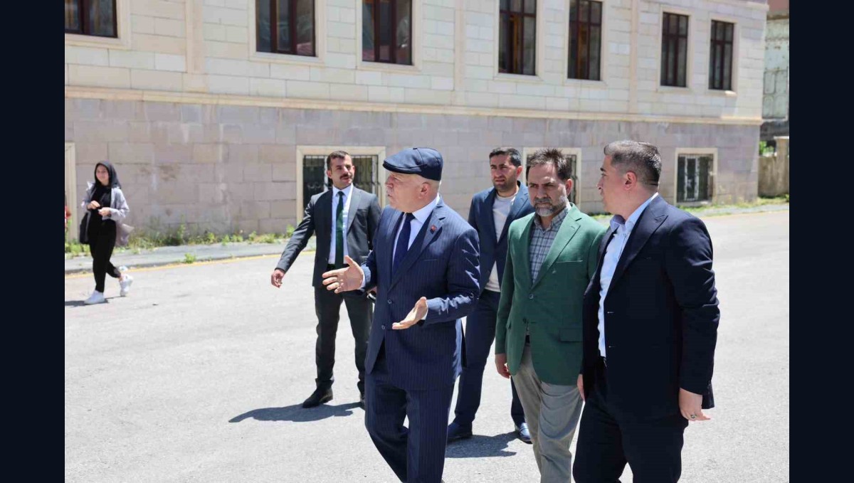 Başkan Sekmen ve Uçar'dan saha gezisi