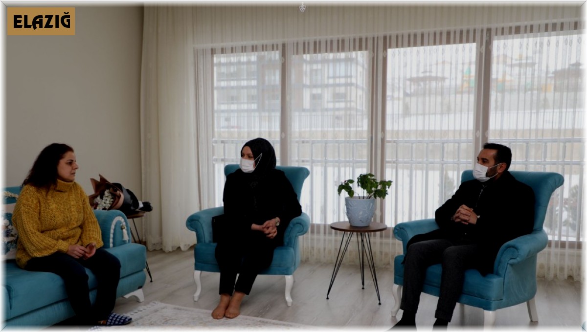 Başkan Şerifoğulları depremde yakınlarını kaybeden ailelerle bir araya geldi