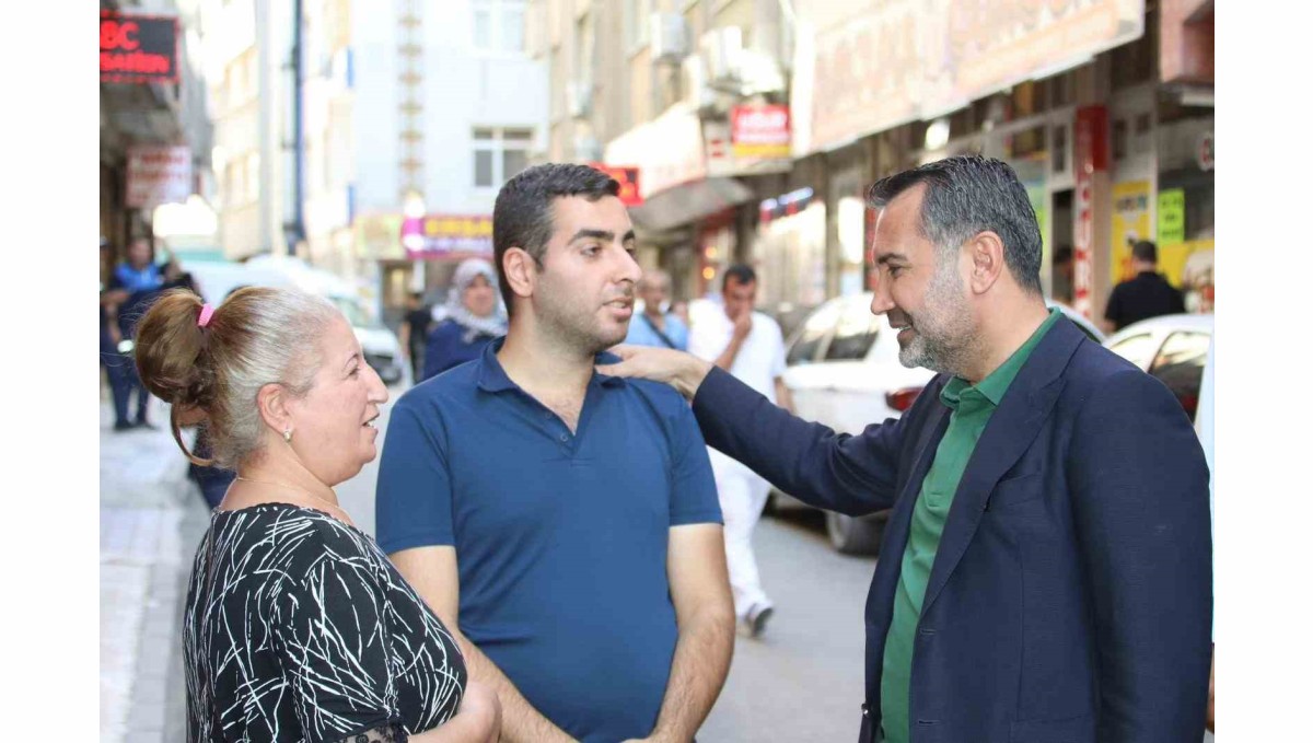 Başkan Şerifoğulları vatandaşlarla bir araya geldi