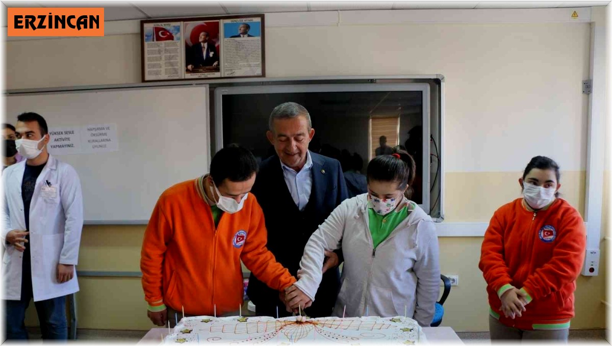 Başkan Tanoğlu engelli çocukları yalnız bırakmadı