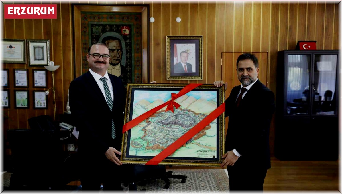 Başkan Uçar'dan Rektör Hacımüftüoğlu'na tebrik ziyareti