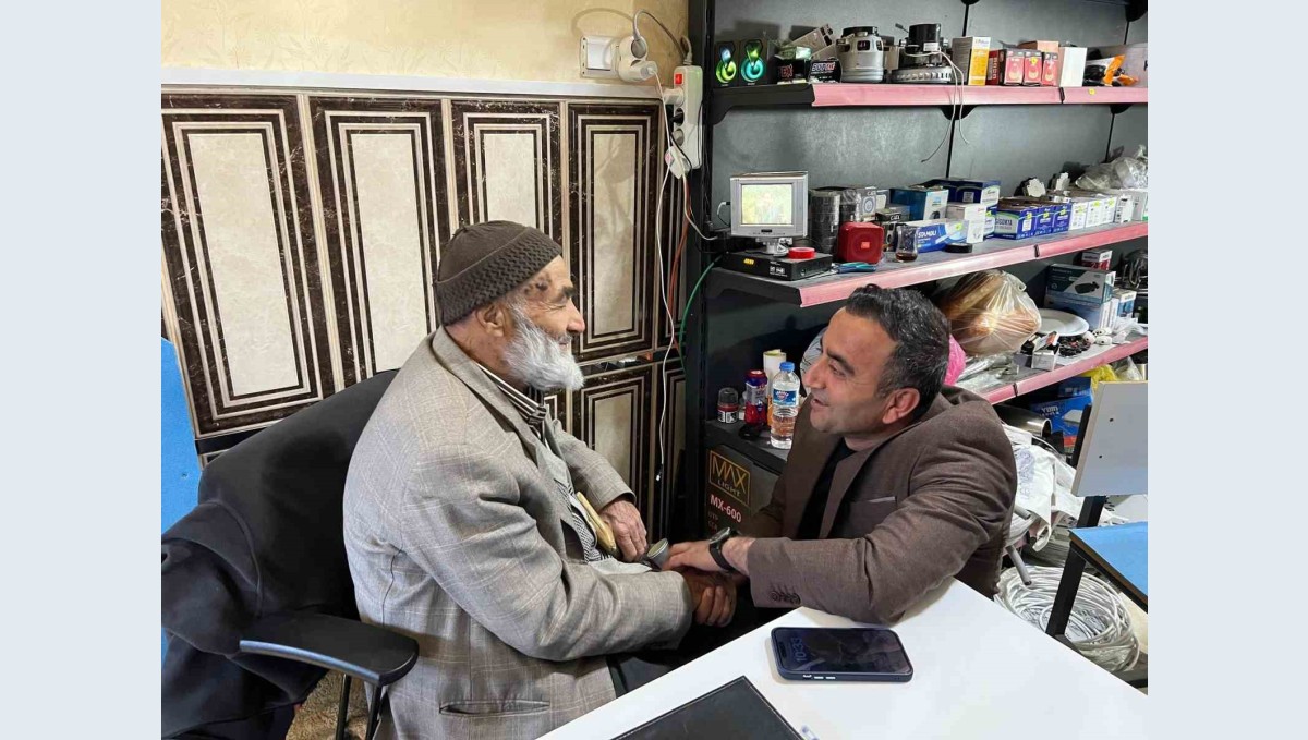 Başkan Ulutaş esnafın önerilerini dinledi