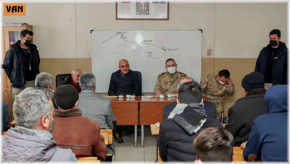 Başkan Vekili Aydın: "Muhtar ve hemşehrilerimizin görüşlerini önemsiyoruz"