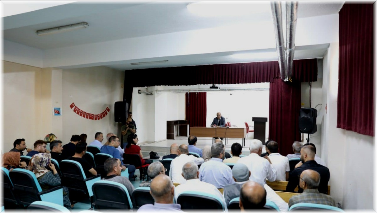 Başkan Vekili Aydın: "Vatandaşın yanında olup sorunlarını çözmeye çalışacağız"