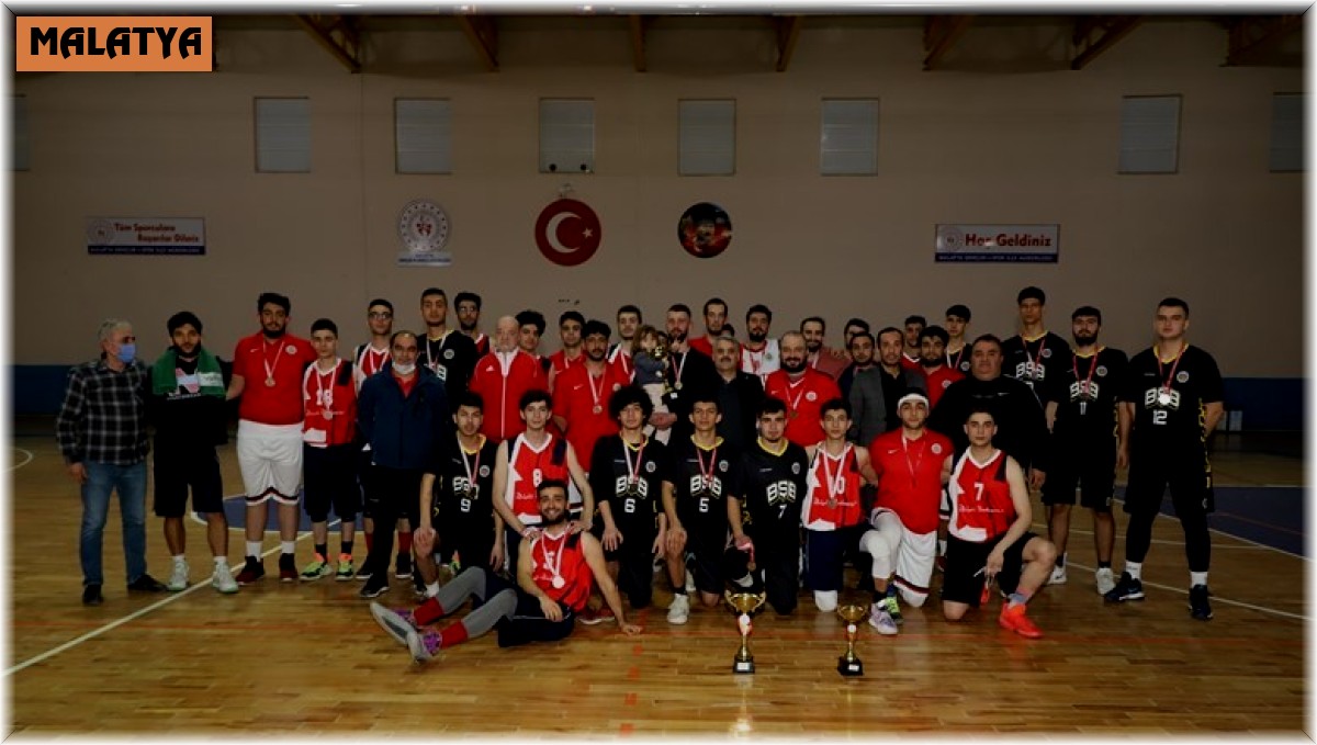 Basketbol'da kupalar sahibini buldu