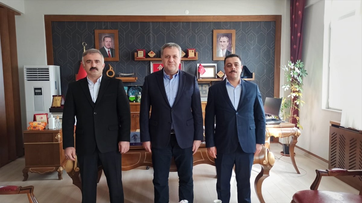 Baskil Belediye Başkanı Akmurat'a, Türk Kızılay'dan ziyaret