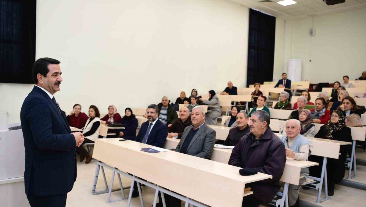 Battalgazi Belediye Başkanı Bayram Taşkın: "Öğrenmenin yaşı olmadığını kanıtlayan büyüklerimizin azmi bizlere ilham veriyor"