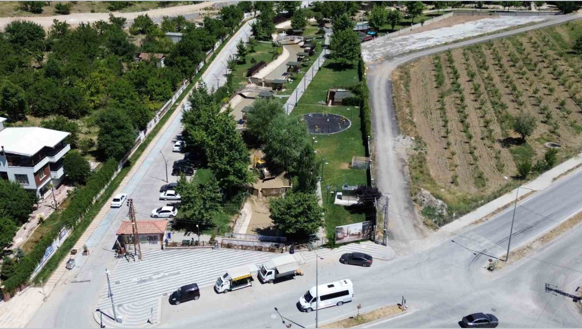 Battalgazi Belediyesi'nden Çınar Park'ta temizlik çalışması