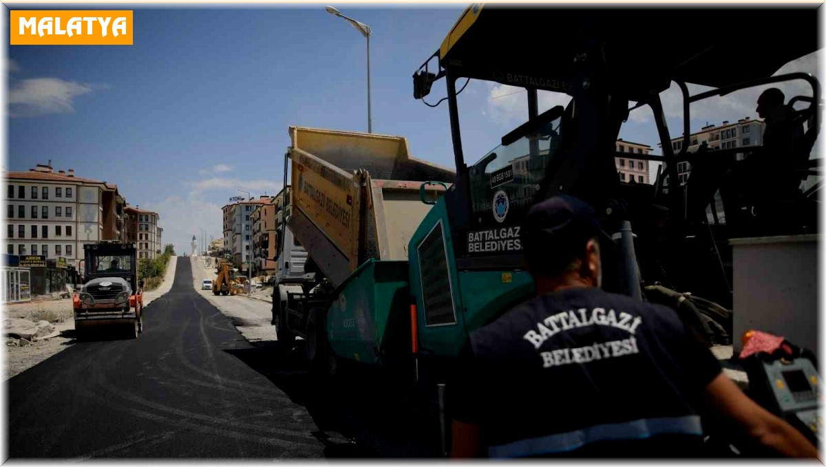 Battalgazi Belediyesi yol çalışmalarına aralıksız devam ediyor