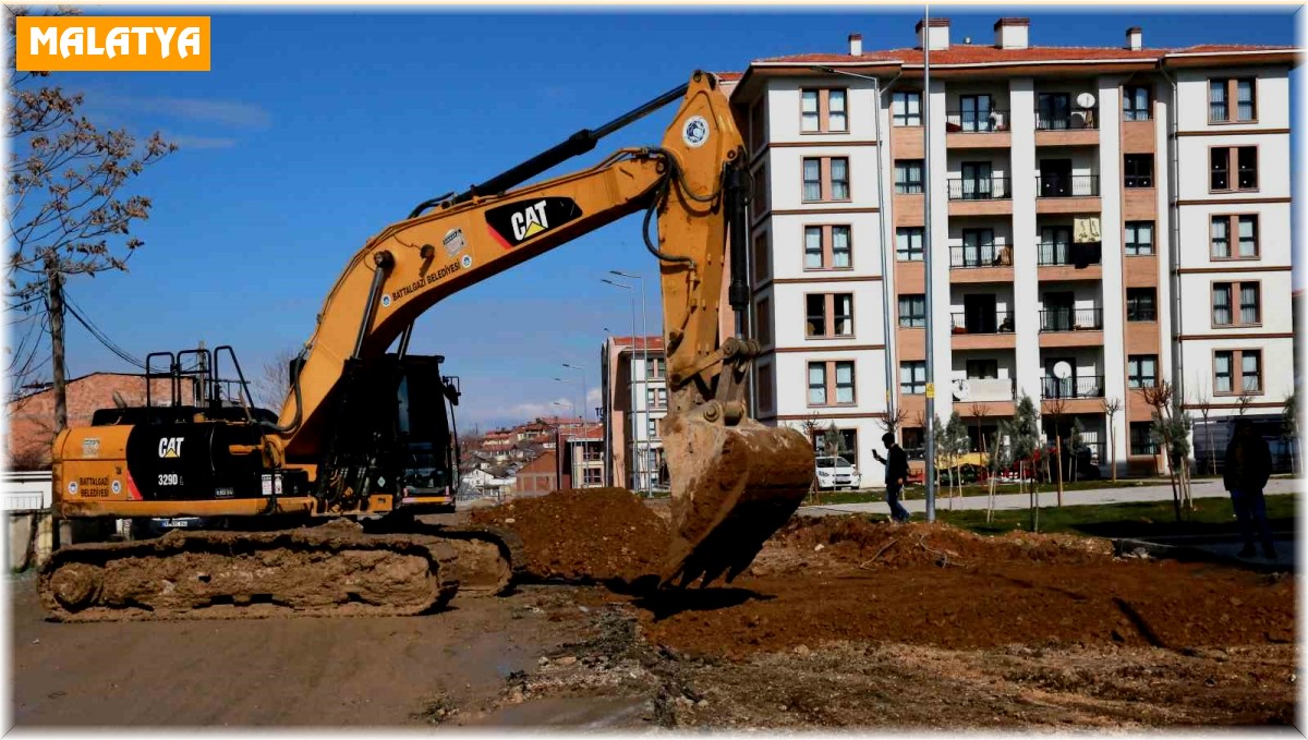 Battalgazi Belediyesi, yollarda altyapı sağlamlaştırma çalışmaları gerçekleştirdi