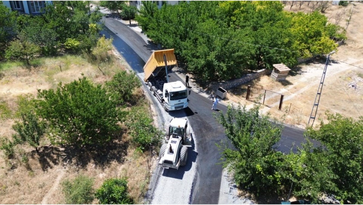 Battalgazi'de asfalt seferberliği sürüyor