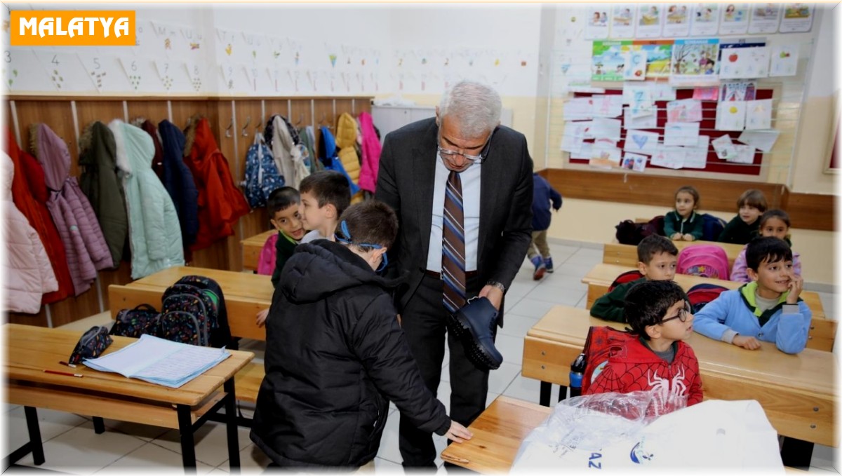 Battalgazi'de çocuklara kışlık giyecek yardımı