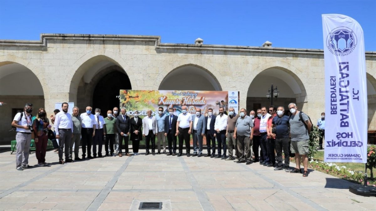 Battalgazi'de ödüllü fotoğraf yarışması törenle başladı