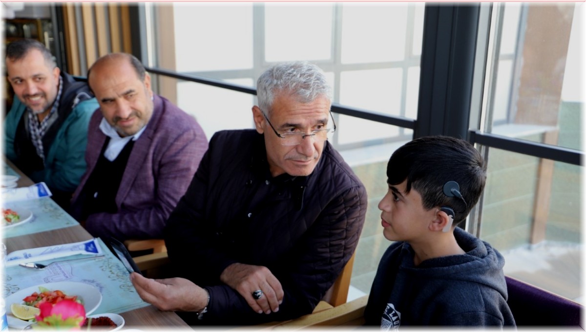 Battalgazi'de özel çocuklara fotoğraf çekimi eğitimi