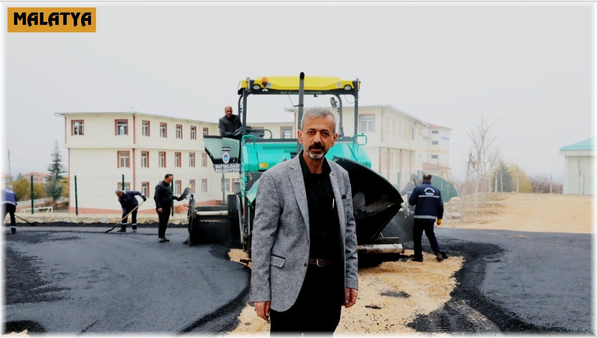 Battalgazi'deki futbol sahasına çevre düzenlemesi