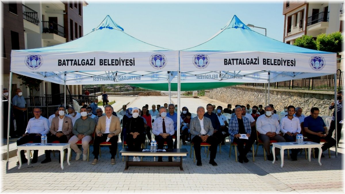 Battalgazi’deki depremzedeler köy tipi evlerine kavuştu