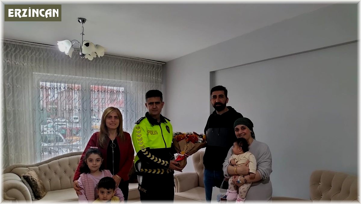 Bayramda şehit aileleri ziyaret edildi