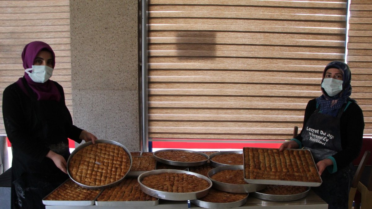 Bayramın tadı "Ev yapımı baklava" pandemide de yoğun talep görüyor