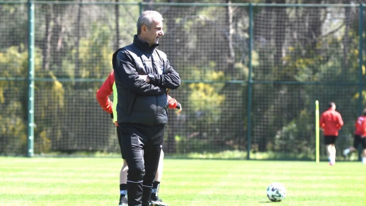 BB Erzurumspor'da İsmail Kartal ile yollar ayrıldı