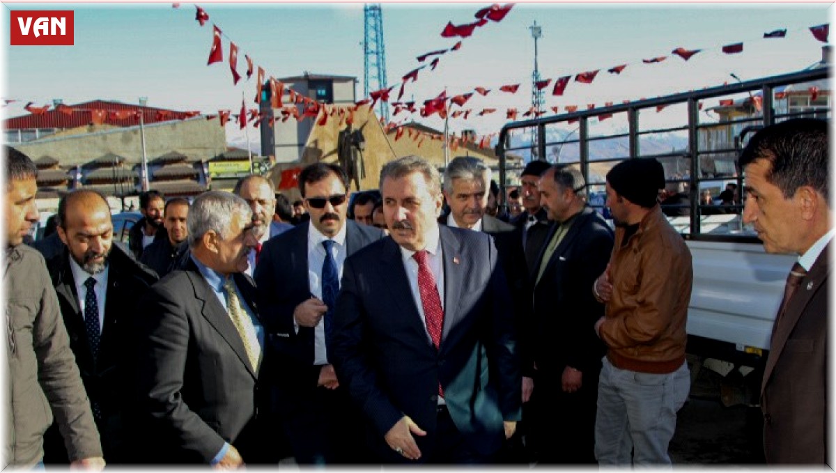 BBP Genel Başkanı Destici, Başkale'de esnafı ziyaret etti