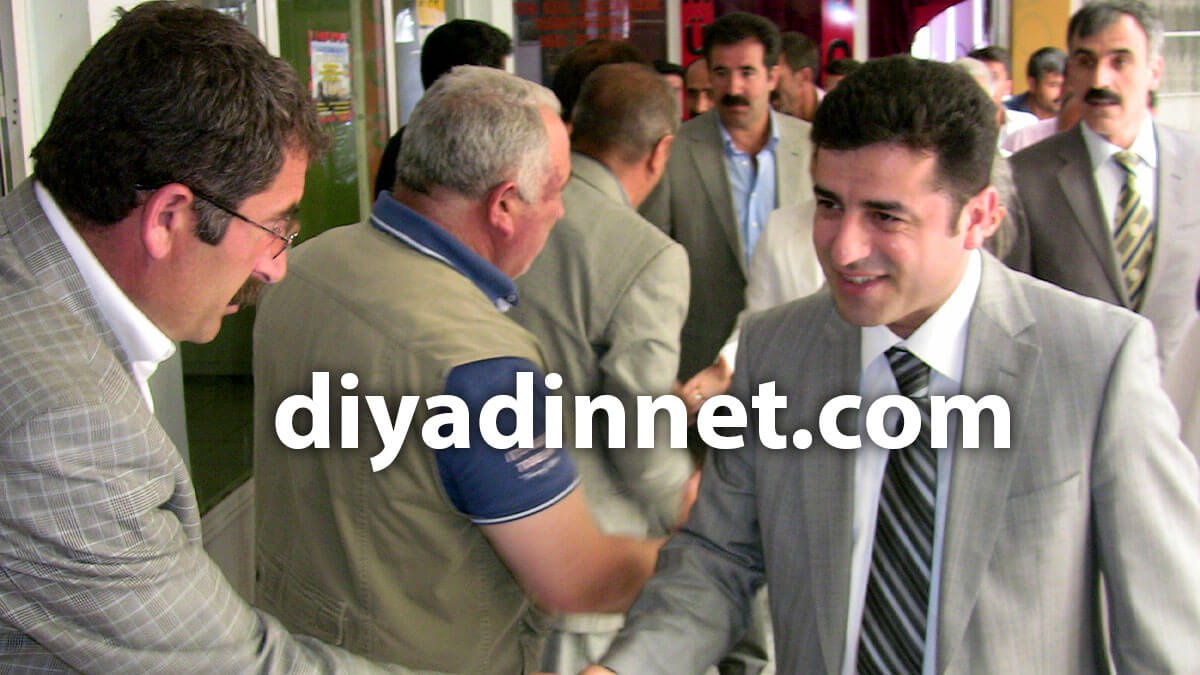 BDP Genel Başkanı Selahattin Demirtaş Ağrı'da referandum boykotu çağrısı yaptı