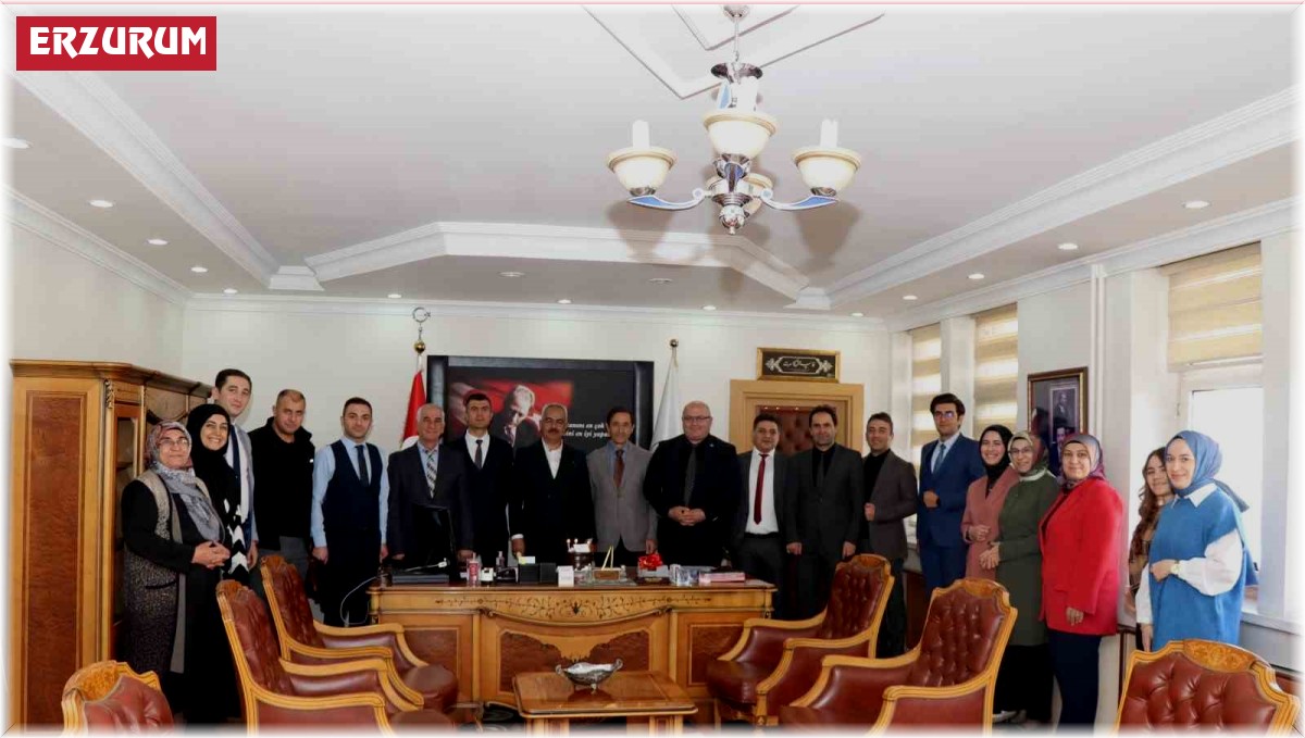 Belediye Başkanına sürpriz doğum günü kutlaması