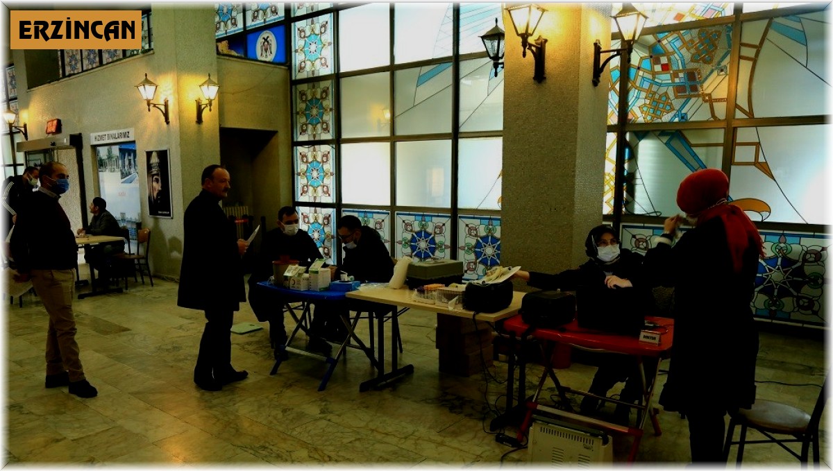 Belediye personelinden kan bağışı