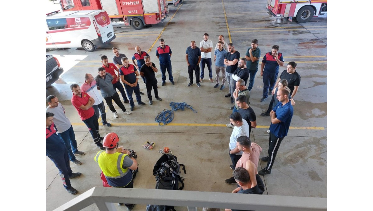 Belediye personeline yüksekte çalışma eğitici eğitimi verildi