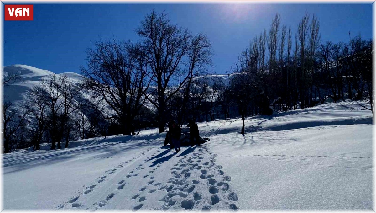 Besicilerin zorlu kış mesaisi sürüyor