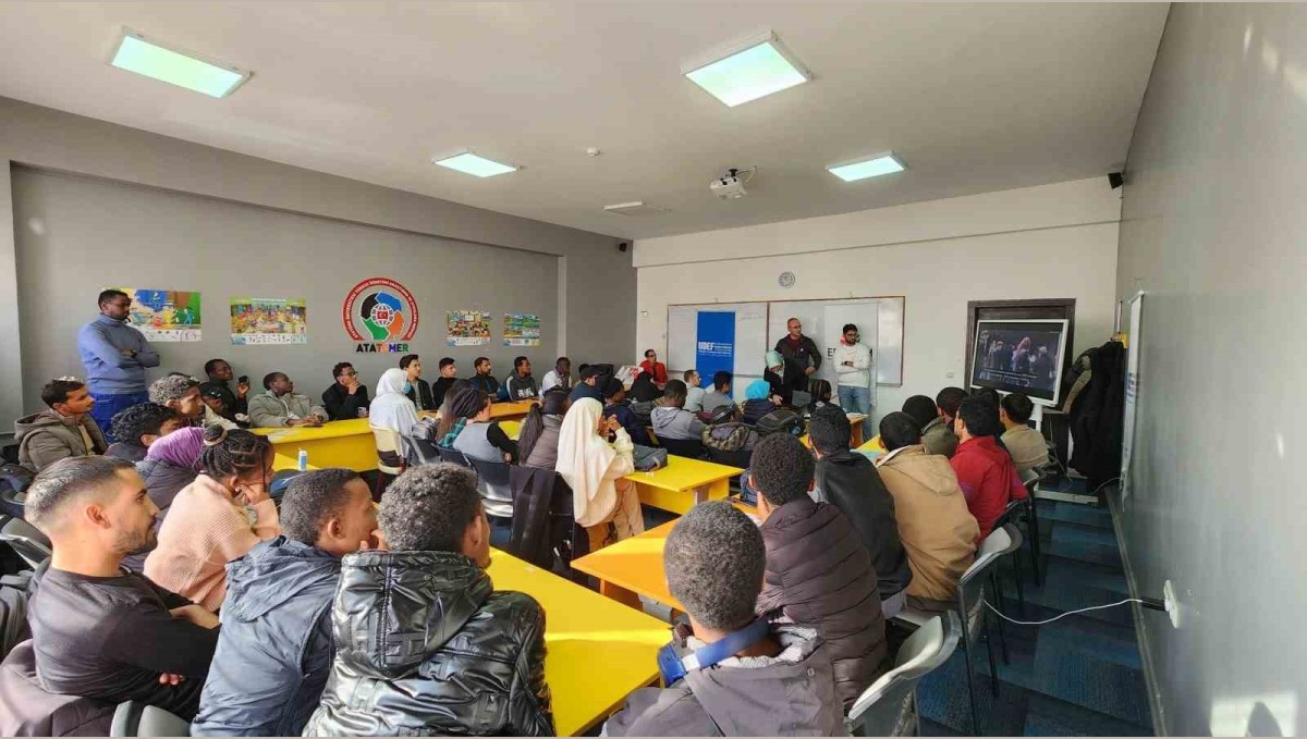 Bidünya öğrenci Erzurum'da