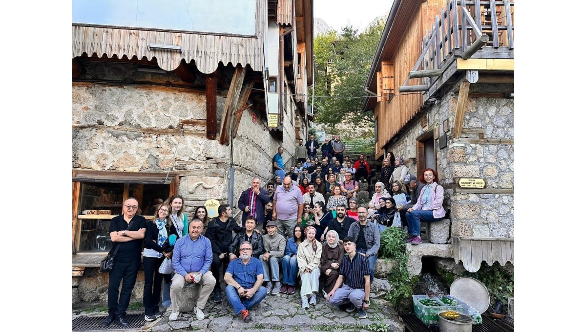 Bilim insanları Kemaliye'yi gezdi