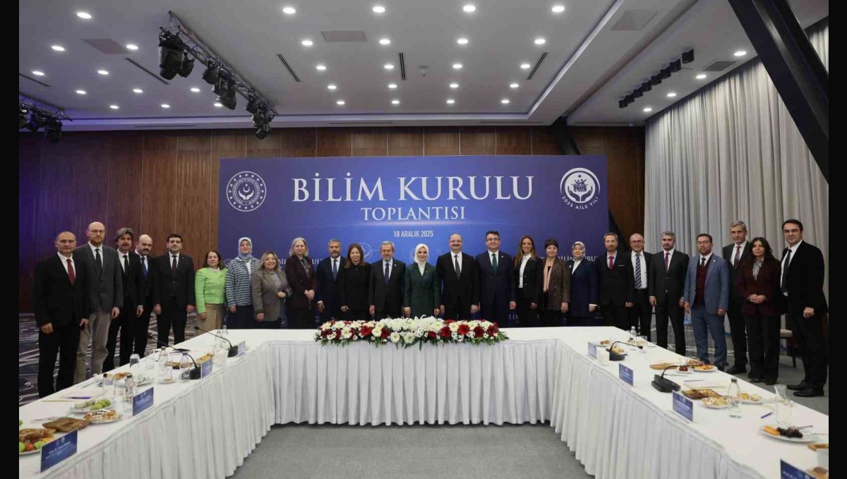 Bilim Kurulu toplantısı Rektör Hacımüftüoğlu'nun katılımıyla gerçekleştirildi; Bilim temelli sosyal politikalar vurgusu