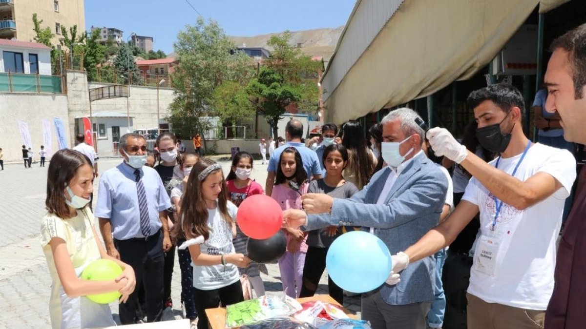 Bilim şenliğine yoğun ilgi