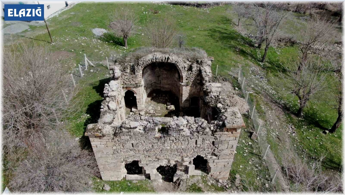 Bin 200 yıllık tarihi eser, zamana direniyor