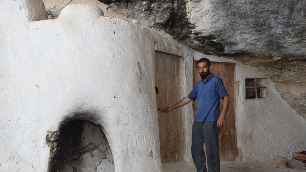 Bin 700 metre yükseklikteki mağara evler ilgi odağı oldu