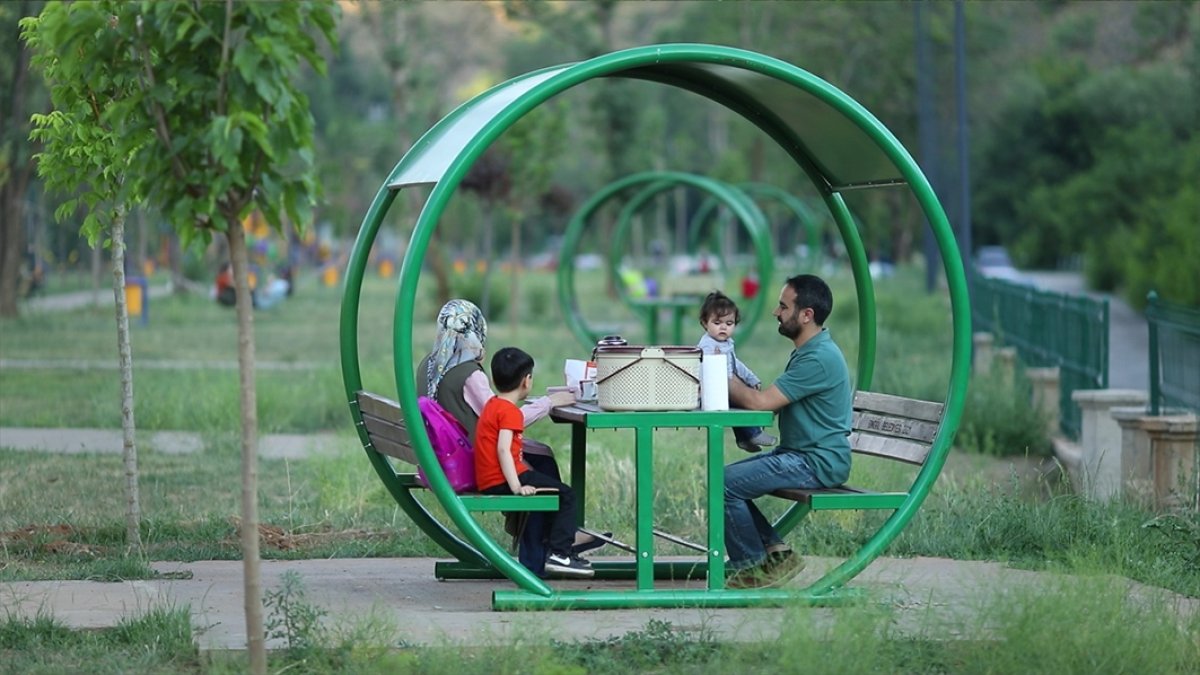 Bingöl Belediyesi, atıl olan parkı mesire alanına dönüştürdü