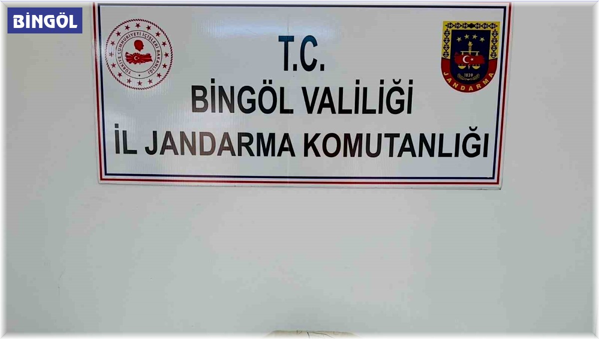 Bingöl'de 1 kilo 975 gram esrar ele geçirildi
