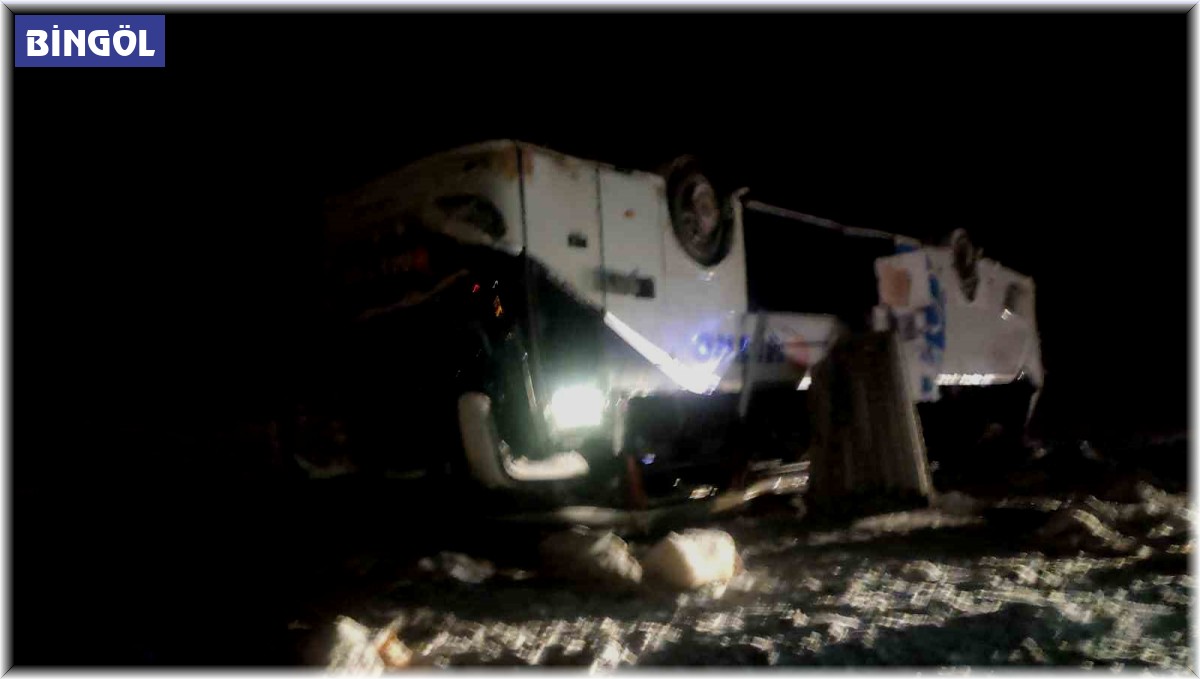 Bingöl'de 2 ayrı otobüs kazası: 22 yaralı