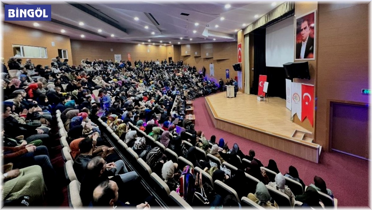 Bingöl'de 'Aile Bilinci' konferansı yapıldı