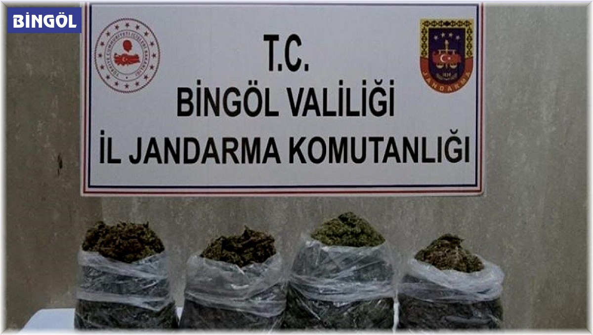 Bingöl'de araç içerisinde uyuşturucu ele geçirildi: 3 gözaltı